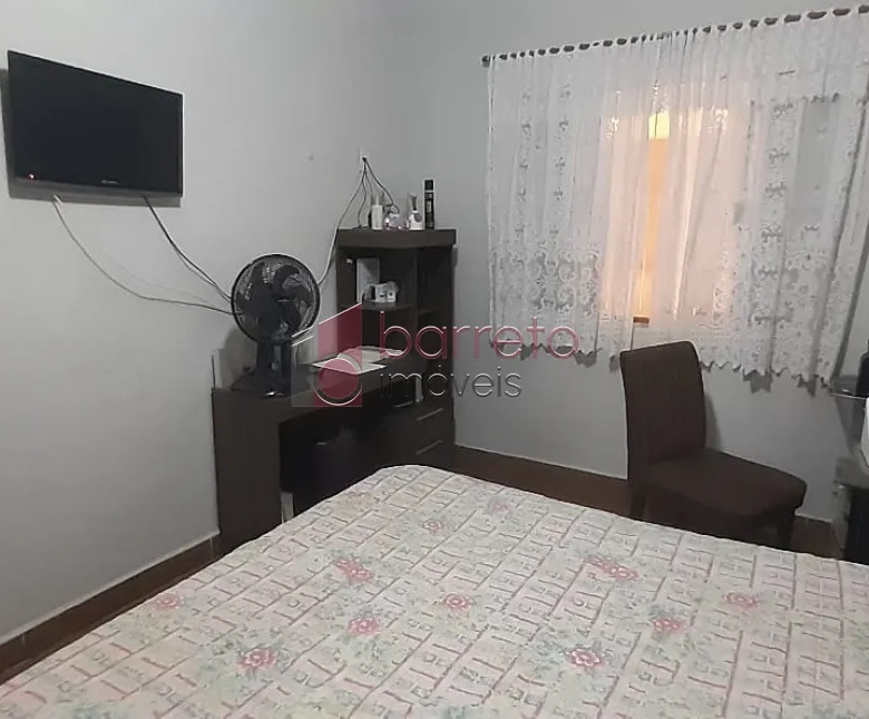 CASA TÉRREA COM EDÍCULA À VENDA NO BAIRRO ELOY CHAVES – JUNDIAÍ/SP