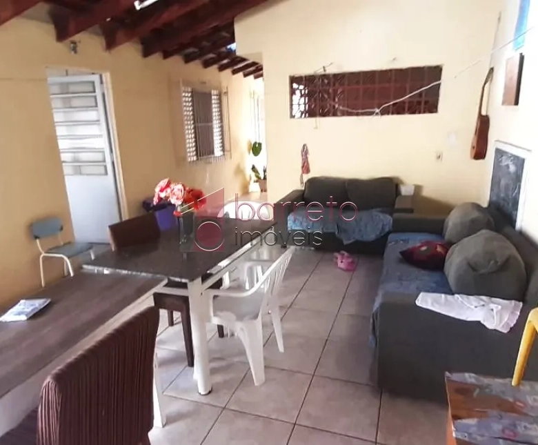 CASA TÉRREA COM EDÍCULA À VENDA NO BAIRRO ELOY CHAVES – JUNDIAÍ/SP