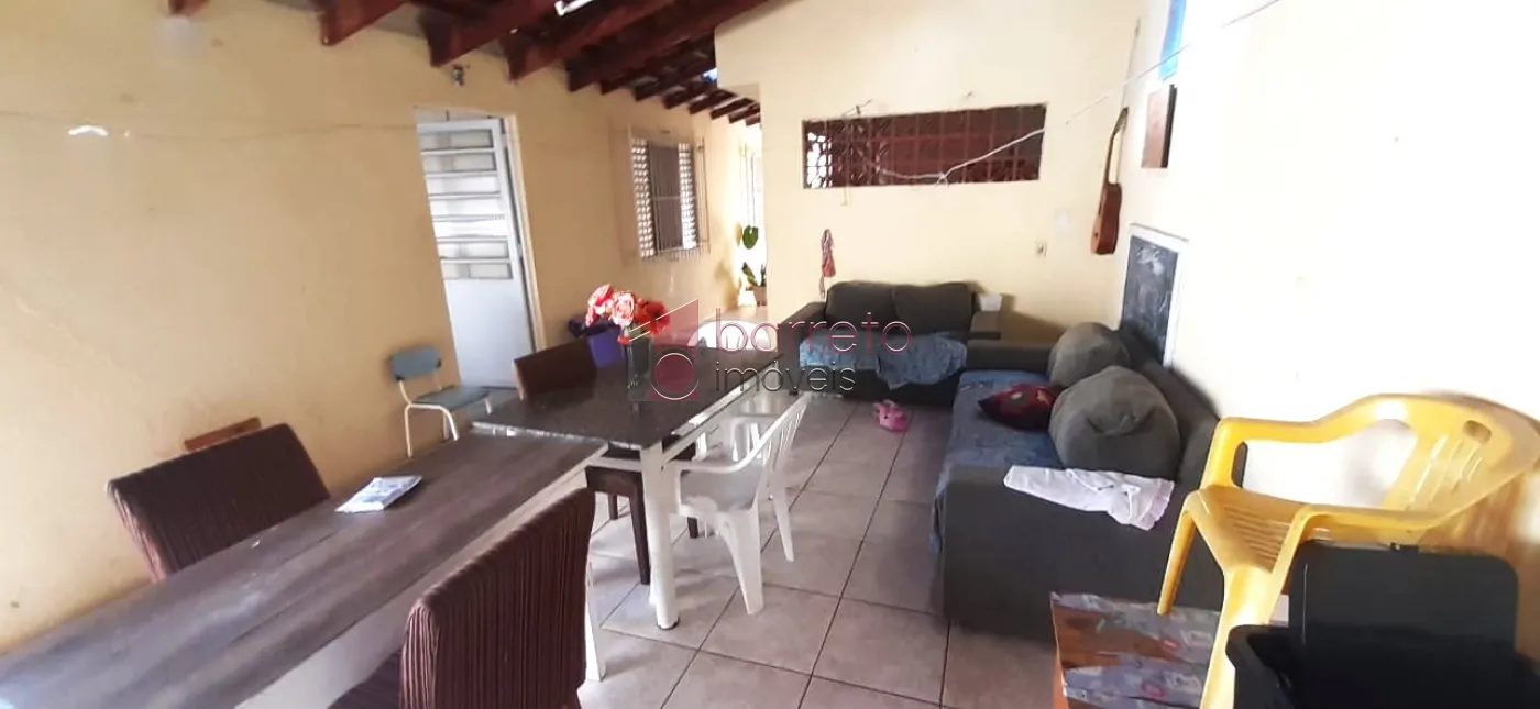 CASA TÉRREA COM EDÍCULA À VENDA NO BAIRRO ELOY CHAVES – JUNDIAÍ/SP