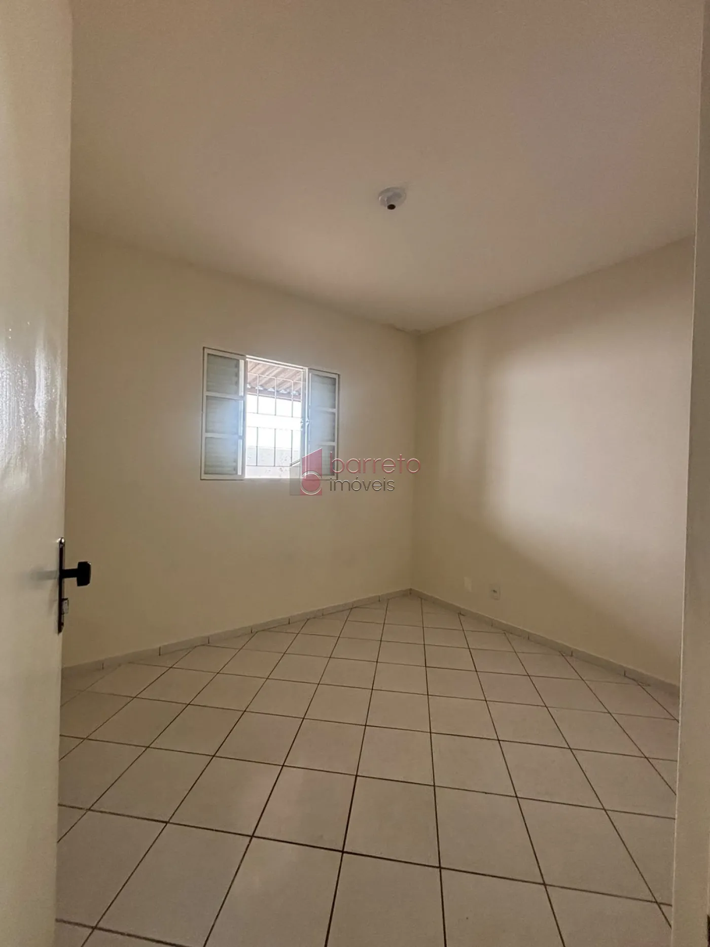 CASA TÉRREA COM 02 DORMITÓRIOS À VENDA NO PARQUE RESIDENCIAL JUNDIAÍ EM JUNDIAÍ/SP