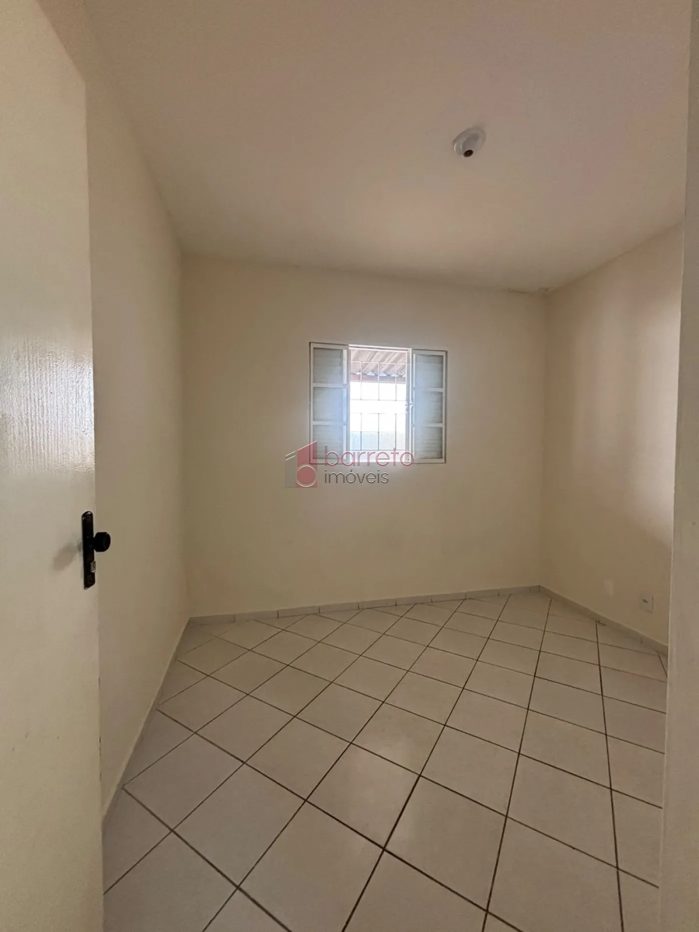 CASA TÉRREA COM 02 DORMITÓRIOS À VENDA NO PARQUE RESIDENCIAL JUNDIAÍ EM JUNDIAÍ/SP