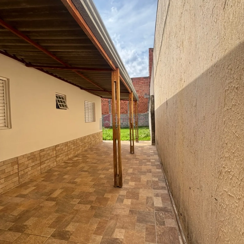 CASA TÉRREA COM 02 DORMITÓRIOS À VENDA NO PARQUE RESIDENCIAL JUNDIAÍ EM JUNDIAÍ/SP