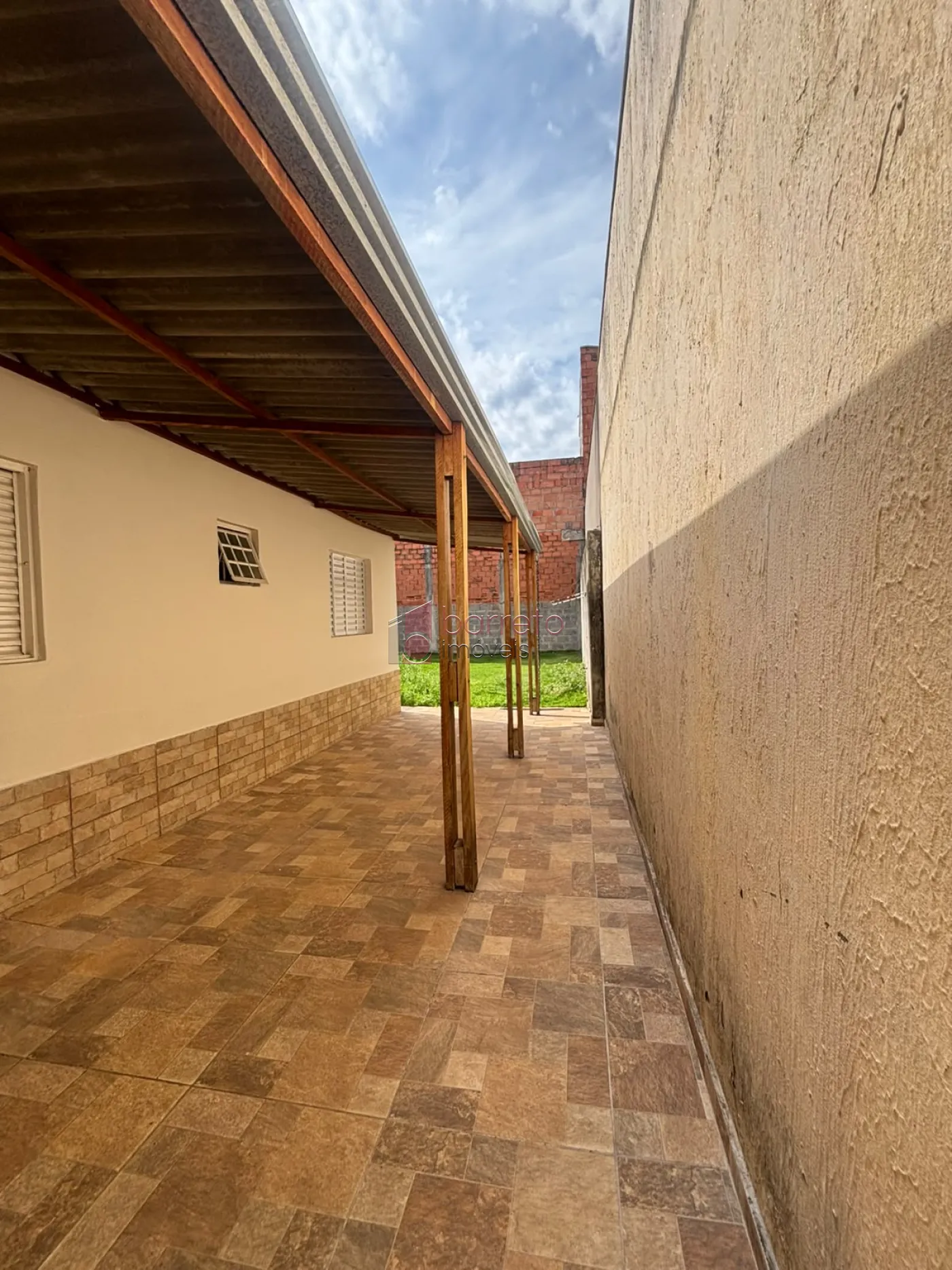 CASA TÉRREA COM 02 DORMITÓRIOS À VENDA NO PARQUE RESIDENCIAL JUNDIAÍ EM JUNDIAÍ/SP