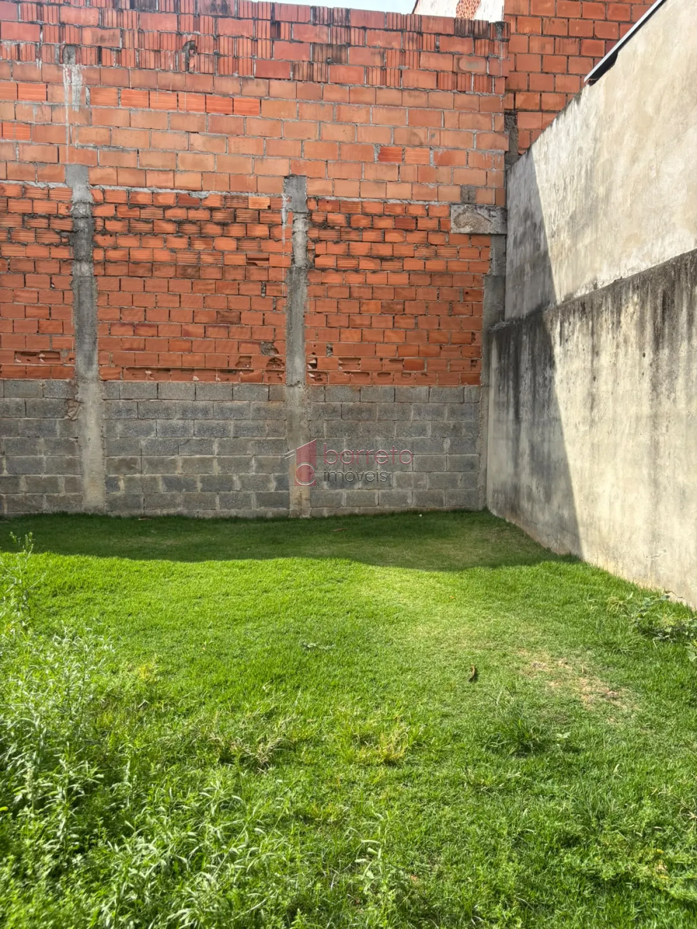 CASA TÉRREA COM 02 DORMITÓRIOS À VENDA NO PARQUE RESIDENCIAL JUNDIAÍ EM JUNDIAÍ/SP