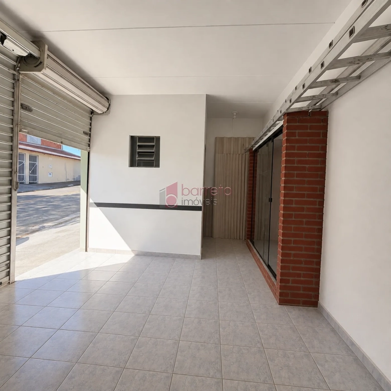 CASA COM SALÃO COMERCIAL À VENDA NO BAIRRO TULIPAS – JUNDIAÍ/SP
