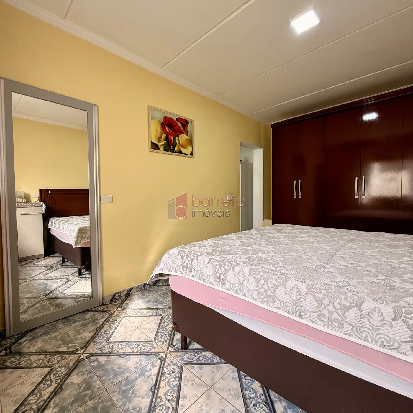 CASA COM SALÃO COMERCIAL À VENDA NO BAIRRO TULIPAS – JUNDIAÍ/SP