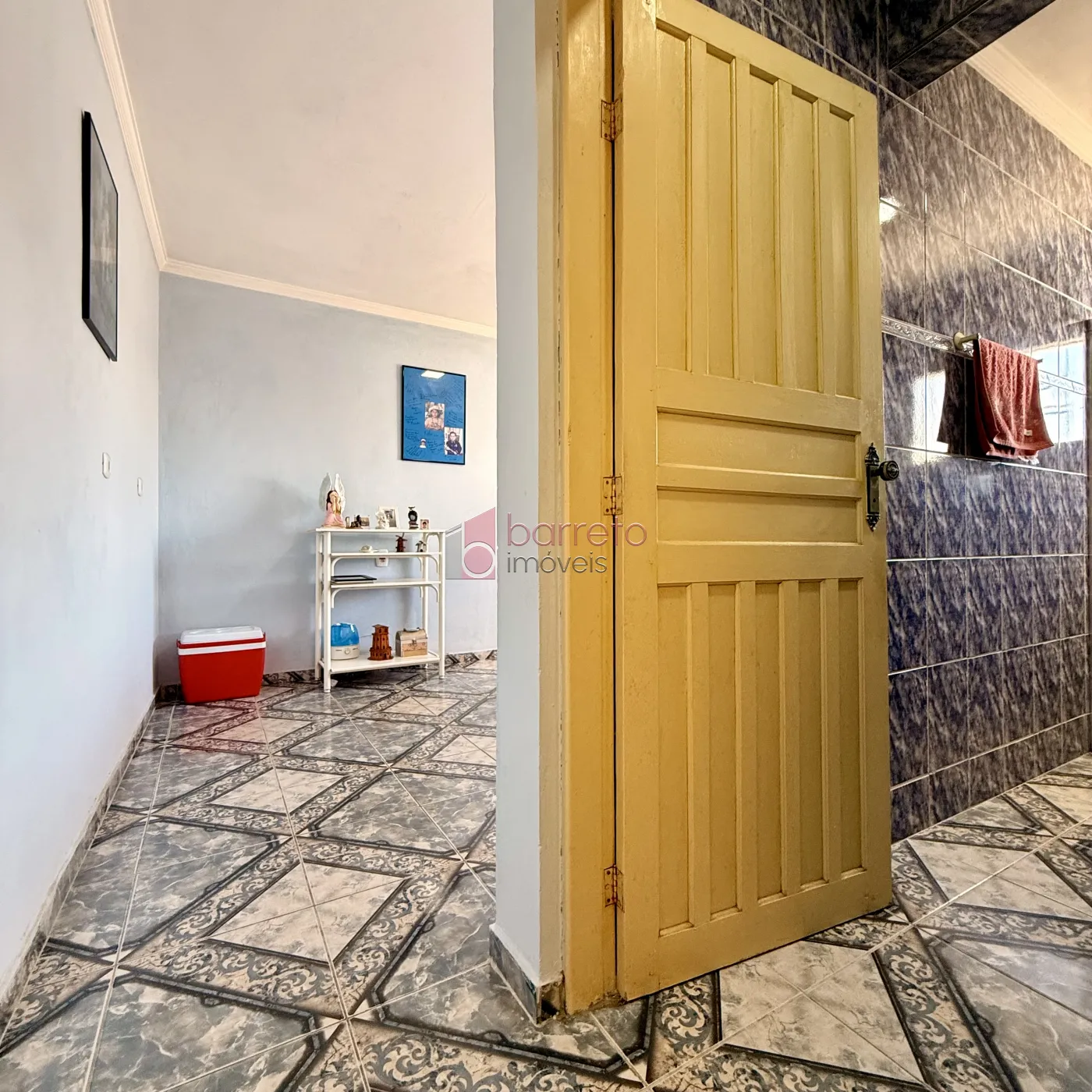 CASA COM SALÃO COMERCIAL À VENDA NO BAIRRO TULIPAS – JUNDIAÍ/SP