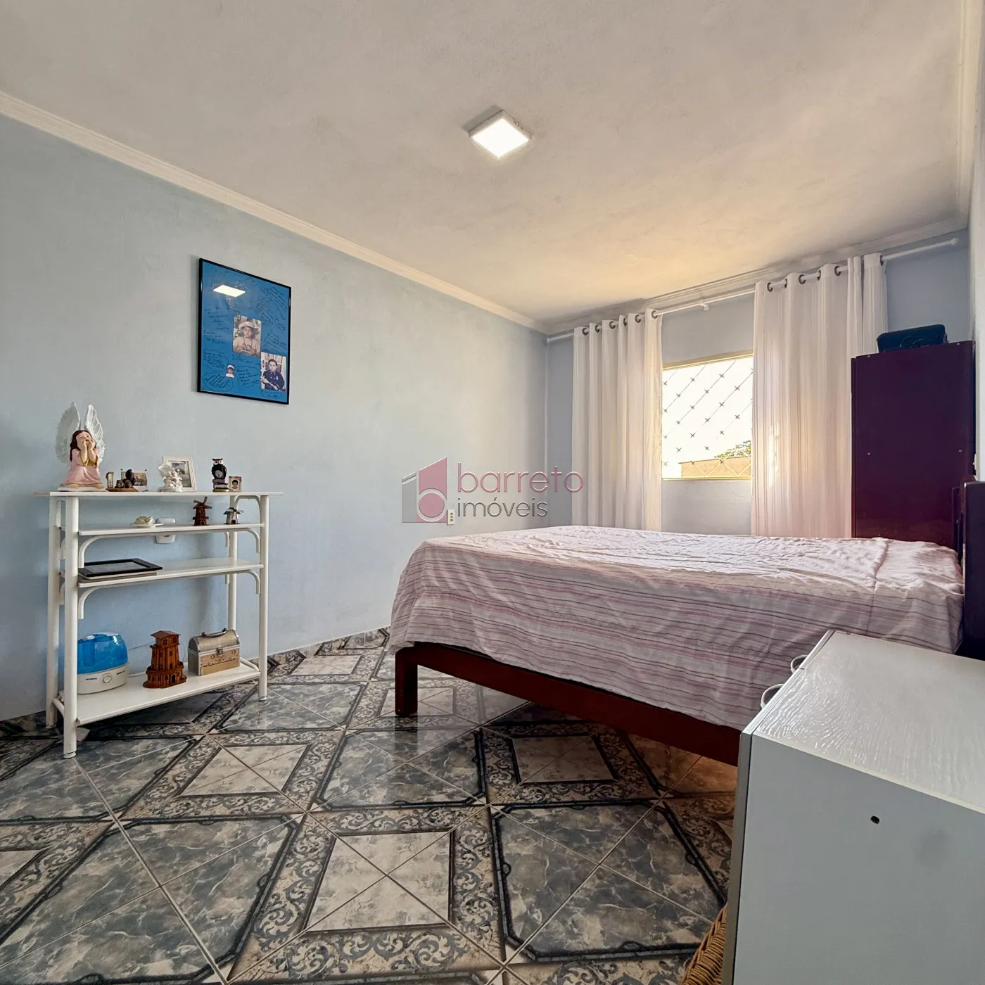 CASA COM SALÃO COMERCIAL À VENDA NO BAIRRO TULIPAS – JUNDIAÍ/SP