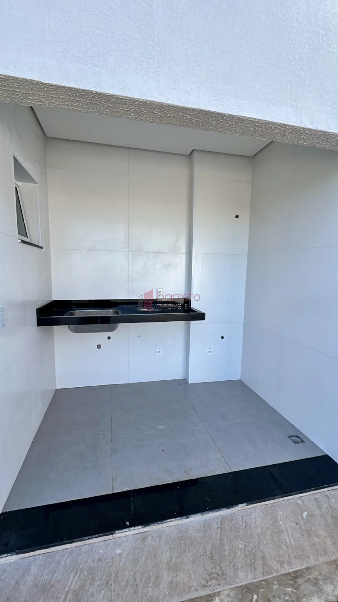 CASA TÉRREA COM 03 SUÍTES À VENDA NA VILA APARECIDA – JUNDIAÍ/SP