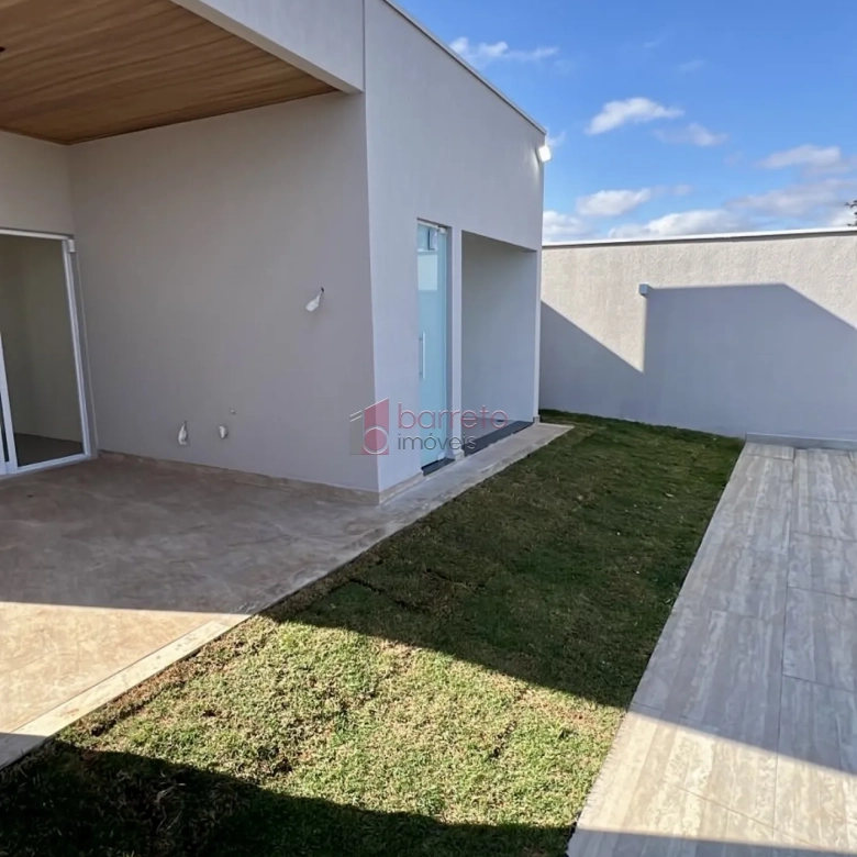 CASA TÉRREA COM 03 SUÍTES À VENDA NA VILA APARECIDA – JUNDIAÍ/SP