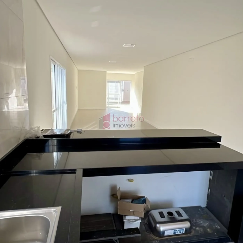 CASA TÉRREA COM 03 SUÍTES À VENDA NA VILA APARECIDA – JUNDIAÍ/SP