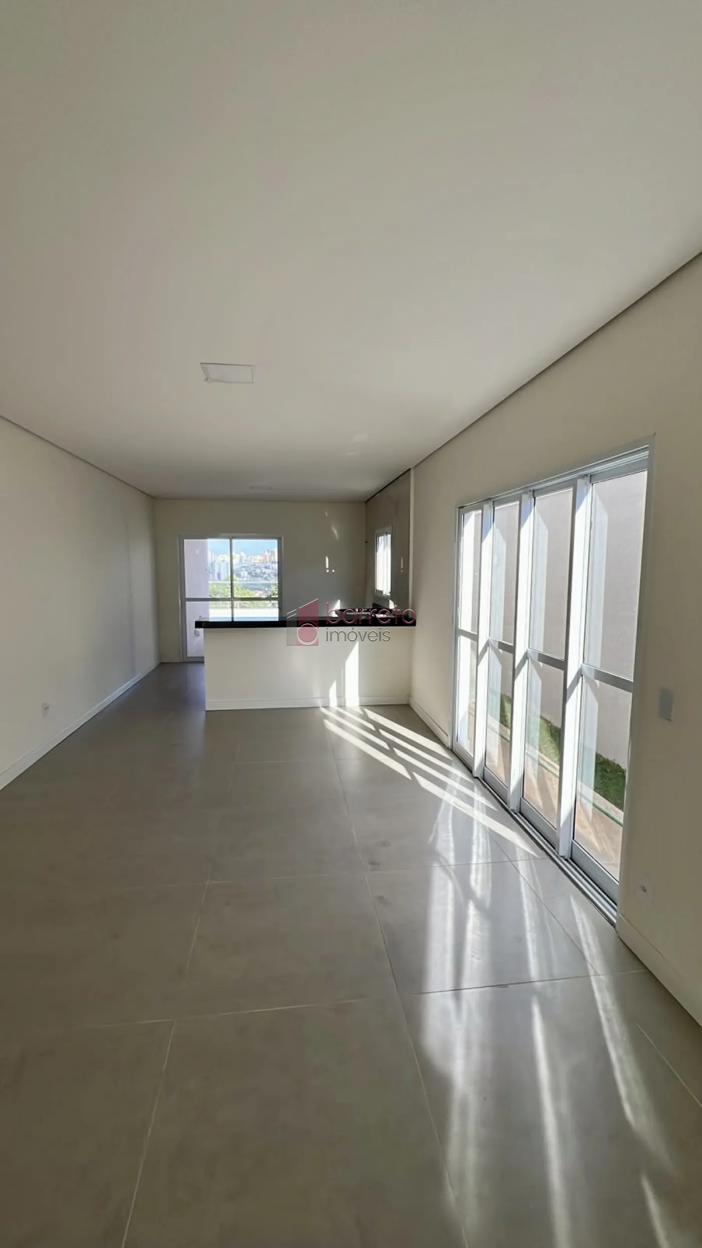 CASA TÉRREA COM 03 SUÍTES À VENDA NA VILA APARECIDA – JUNDIAÍ/SP