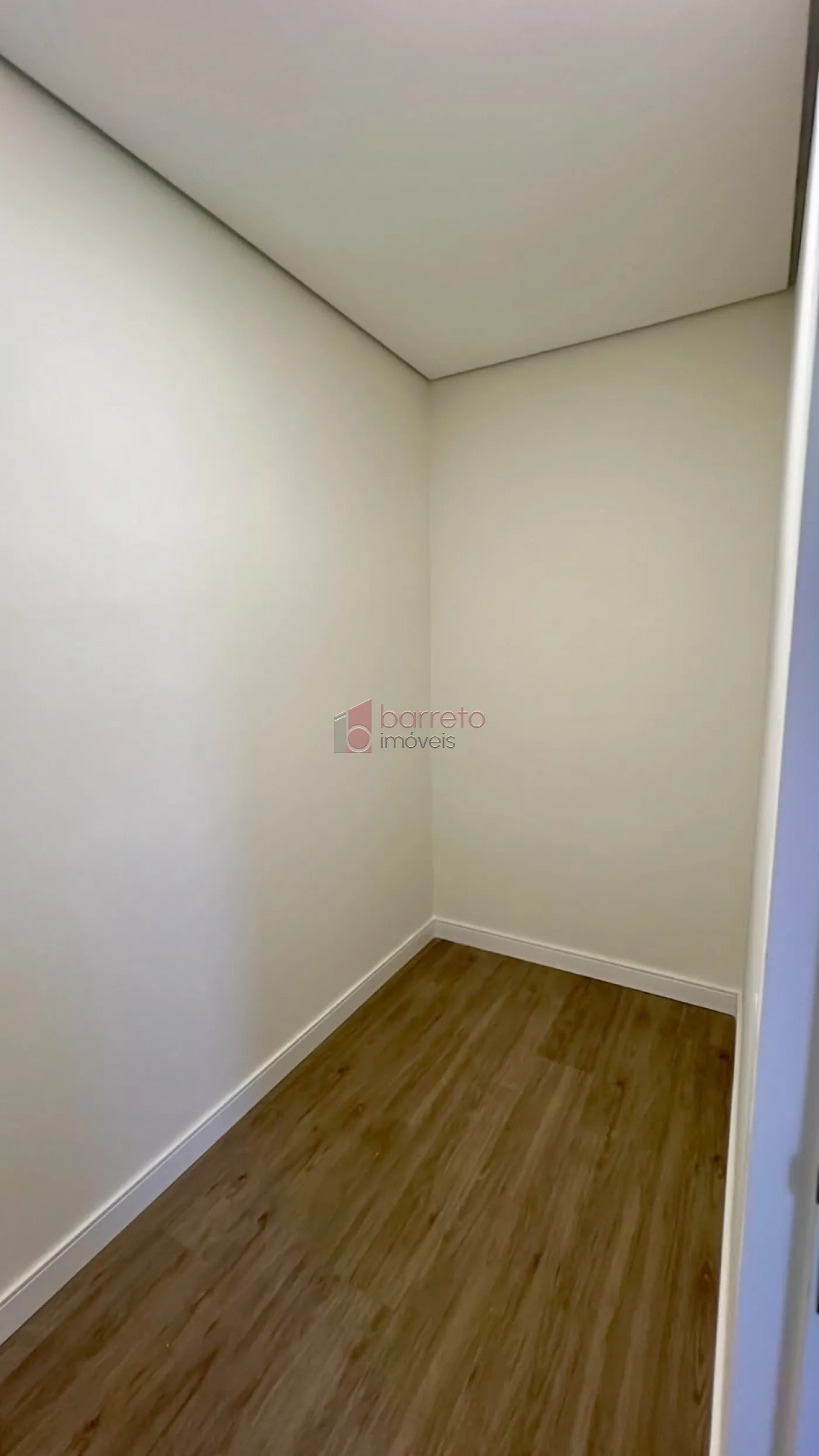 CASA TÉRREA COM 03 SUÍTES À VENDA NA VILA APARECIDA – JUNDIAÍ/SP