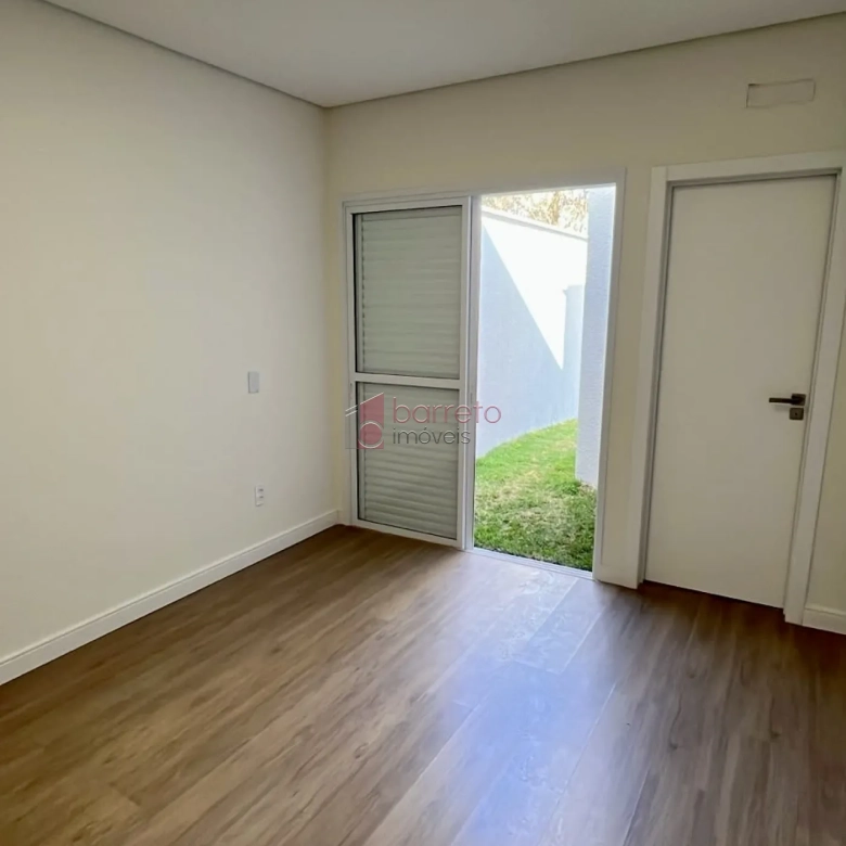 CASA TÉRREA COM 03 SUÍTES À VENDA NA VILA APARECIDA – JUNDIAÍ/SP