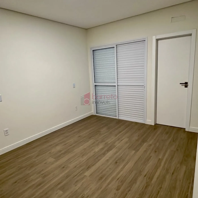 CASA TÉRREA COM 03 SUÍTES À VENDA NA VILA APARECIDA – JUNDIAÍ/SP