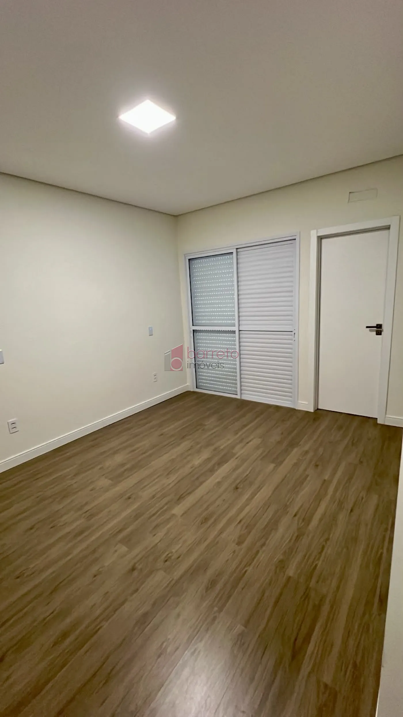 CASA TÉRREA COM 03 SUÍTES À VENDA NA VILA APARECIDA – JUNDIAÍ/SP