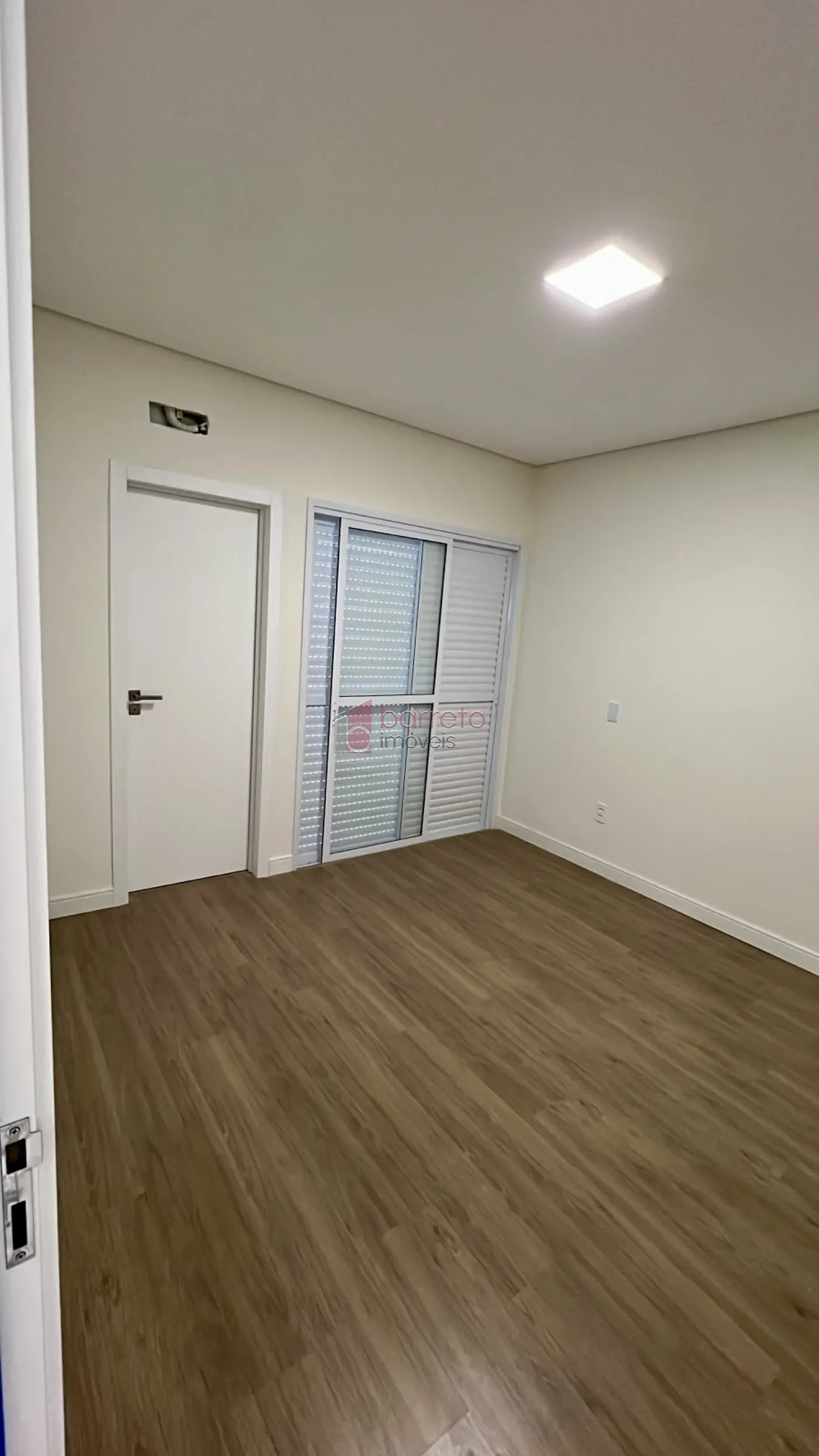CASA TÉRREA COM 03 SUÍTES À VENDA NA VILA APARECIDA – JUNDIAÍ/SP