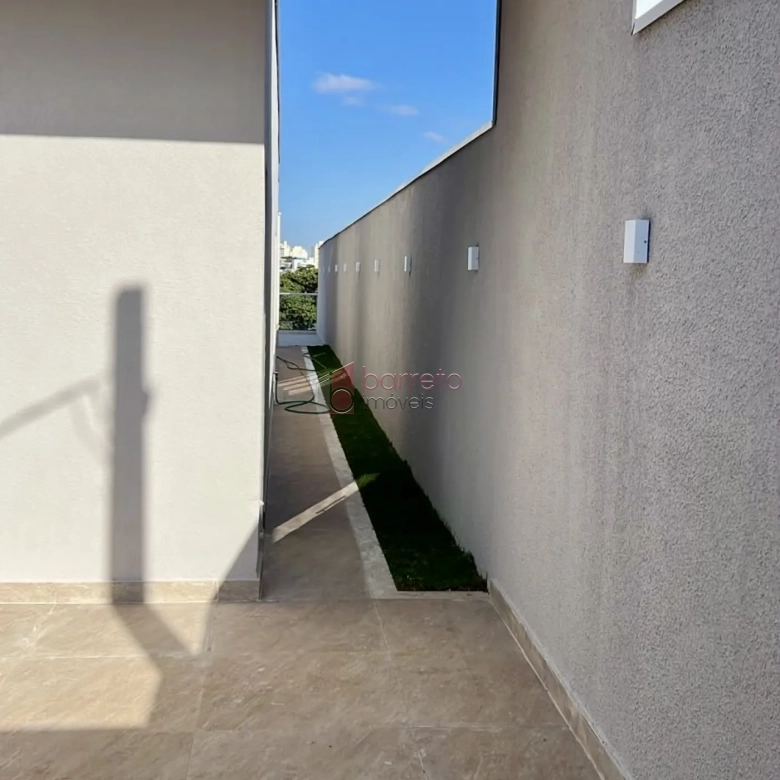 CASA TÉRREA COM 03 SUÍTES À VENDA NA VILA APARECIDA – JUNDIAÍ/SP