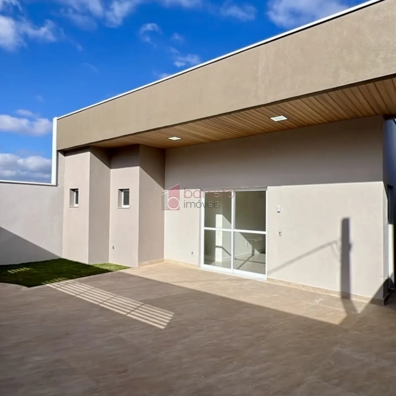 CASA TÉRREA COM 03 SUÍTES À VENDA NA VILA APARECIDA – JUNDIAÍ/SP