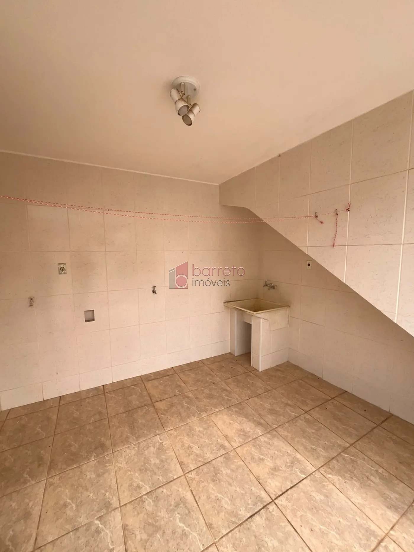 CASA COM EDÍCULA PARA LOCAÇÃO NA VILA PROGRESSO – JUNDIAÍ/SP