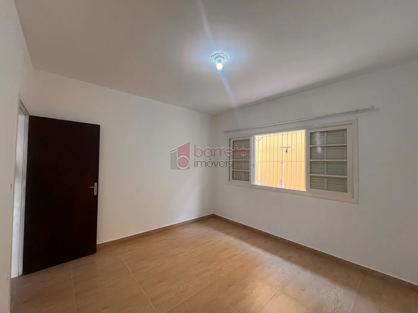CASA COM EDÍCULA PARA LOCAÇÃO NA VILA PROGRESSO – JUNDIAÍ/SP