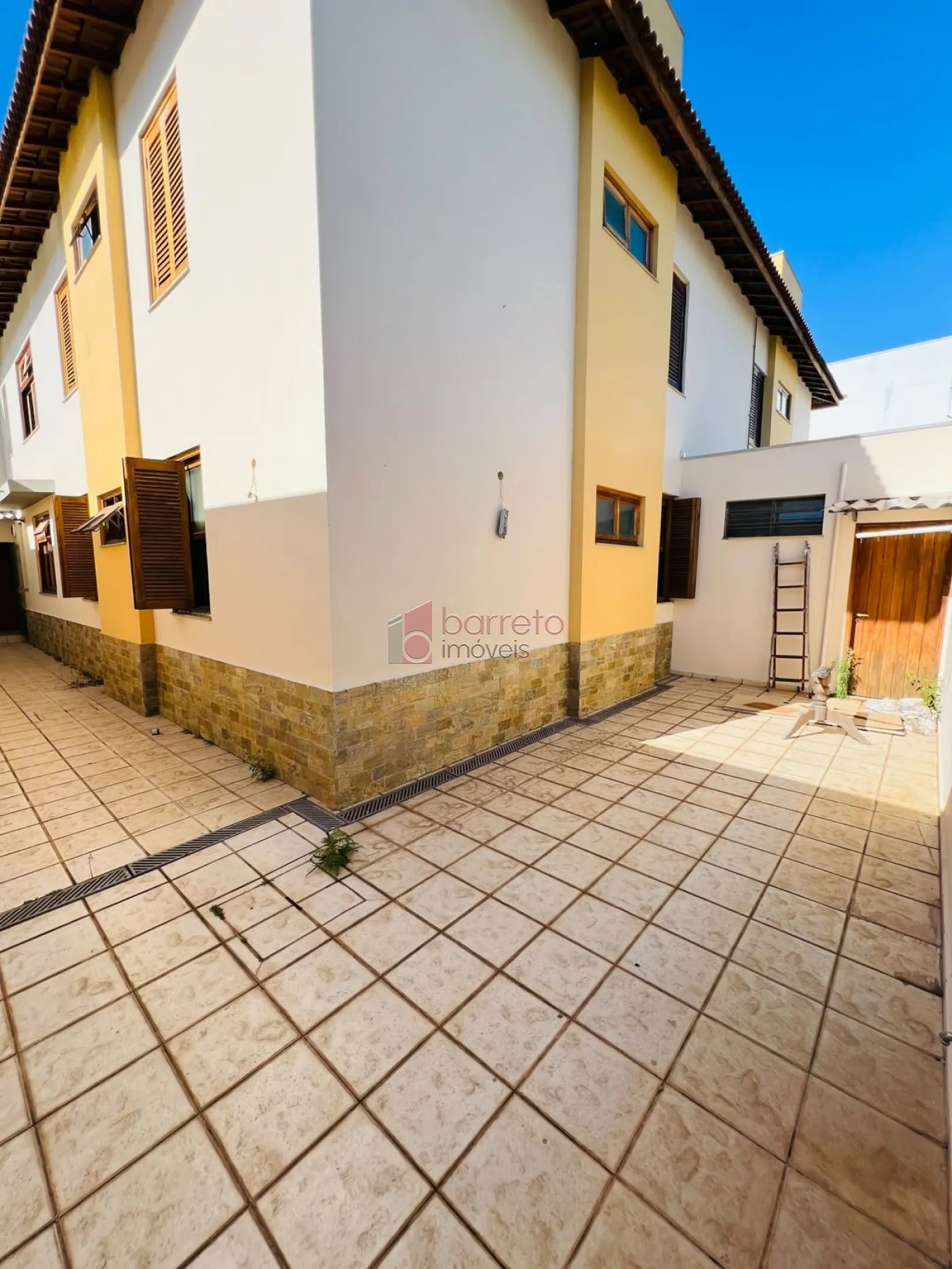 CASA TÉRREA À VENDA NO BAIRRO VILA RIO BRANCO EM JUNDIAÍ/SP