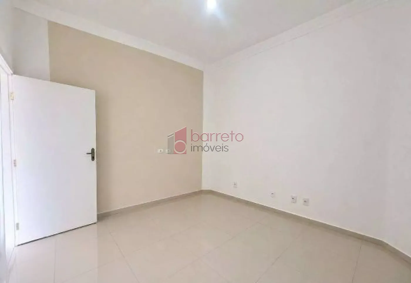 SOBRADO PARA VENDA E LOCAÇÃO NO BAIRRO BELA VISTA – JUNDIAÍ/SP