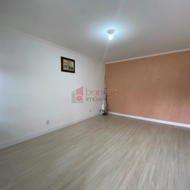 CASA COM ÉDICULA SEMI MOBILIADA PARA LOCAÇÃO NO BAIRRO CIDADE NOVA – JUNDIAÍ/SP