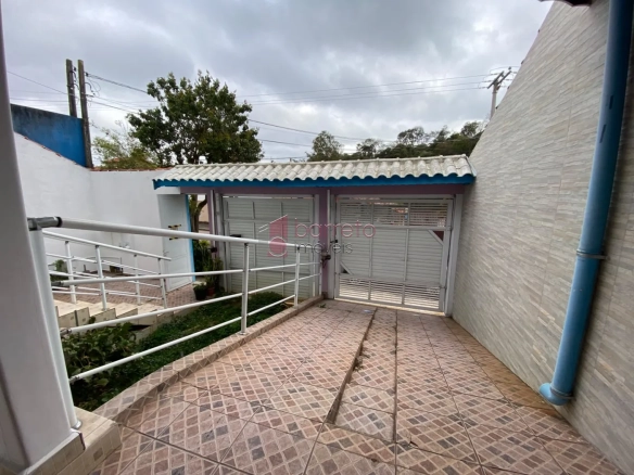 CASA COM ÉDICULA SEMI MOBILIADA PARA LOCAÇÃO NO BAIRRO CIDADE NOVA – JUNDIAÍ/SP