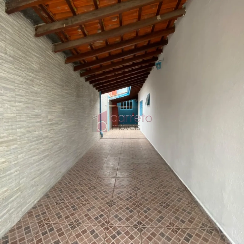 CASA COM ÉDICULA SEMI MOBILIADA PARA LOCAÇÃO NO BAIRRO CIDADE NOVA – JUNDIAÍ/SP