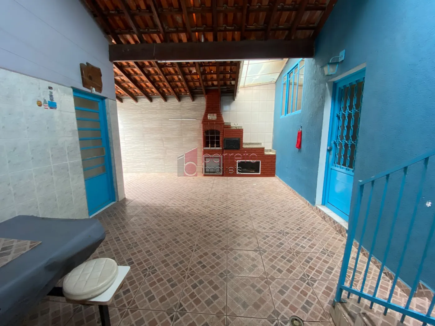 CASA COM ÉDICULA SEMI MOBILIADA PARA LOCAÇÃO NO BAIRRO CIDADE NOVA – JUNDIAÍ/SP