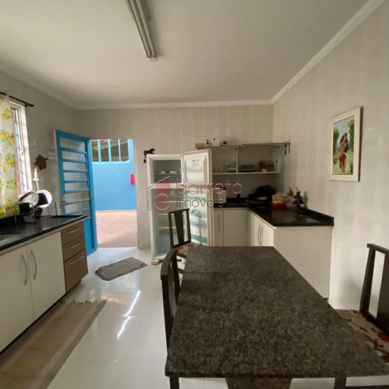 CASA COM ÉDICULA SEMI MOBILIADA PARA LOCAÇÃO NO BAIRRO CIDADE NOVA – JUNDIAÍ/SP