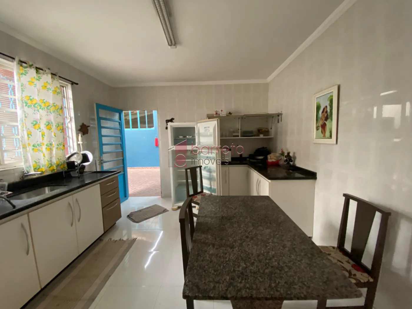 CASA COM ÉDICULA SEMI MOBILIADA PARA LOCAÇÃO NO BAIRRO CIDADE NOVA – JUNDIAÍ/SP