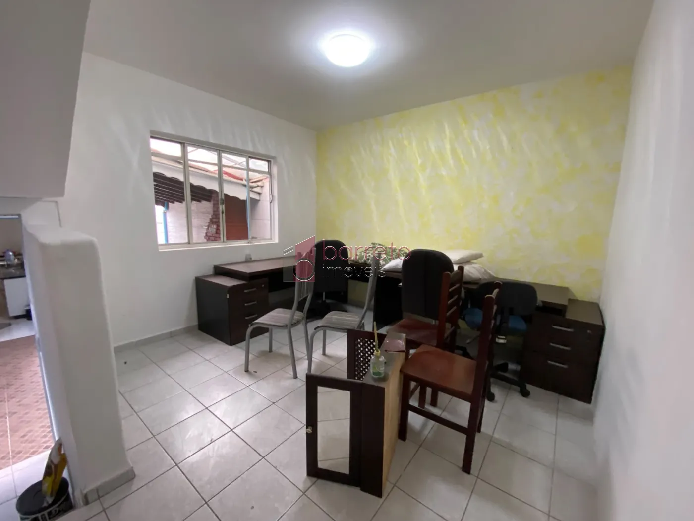 CASA COM ÉDICULA SEMI MOBILIADA PARA LOCAÇÃO NO BAIRRO CIDADE NOVA – JUNDIAÍ/SP