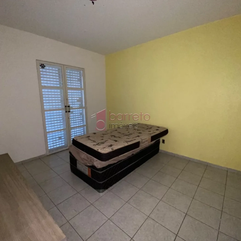 CASA COM ÉDICULA SEMI MOBILIADA PARA LOCAÇÃO NO BAIRRO CIDADE NOVA – JUNDIAÍ/SP