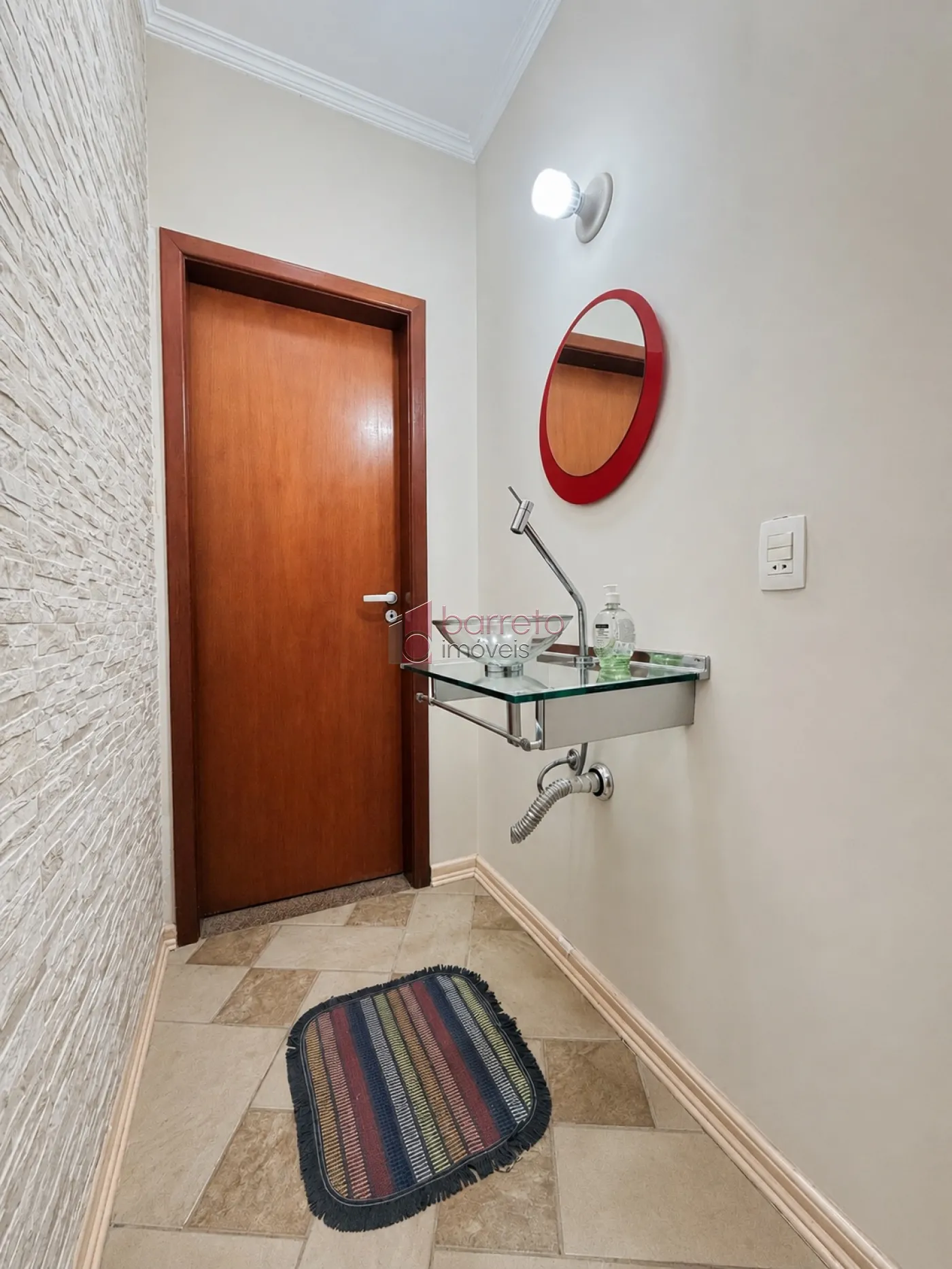 SOBRADO À VENDA – 03 QUARTOS – JARDIM FLORESTAL – JUNDIAÍ/SP