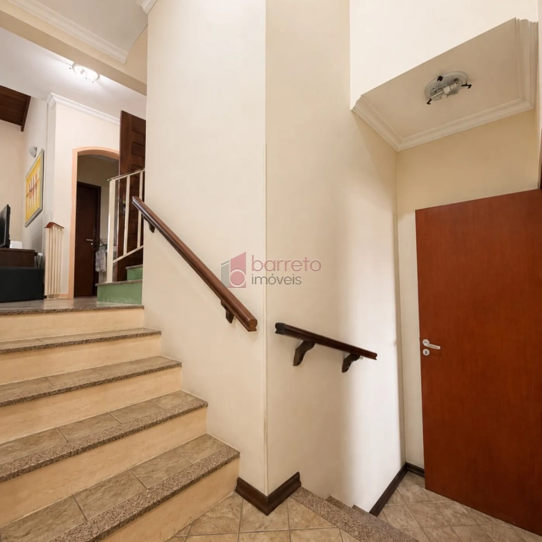 SOBRADO À VENDA – 03 QUARTOS – JARDIM FLORESTAL – JUNDIAÍ/SP