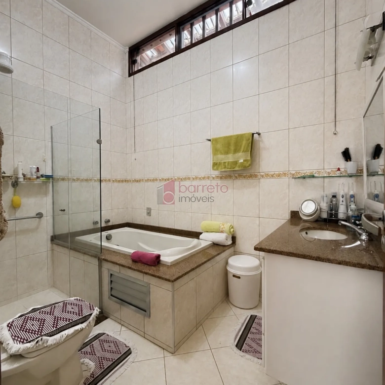SOBRADO À VENDA – 03 QUARTOS – JARDIM FLORESTAL – JUNDIAÍ/SP