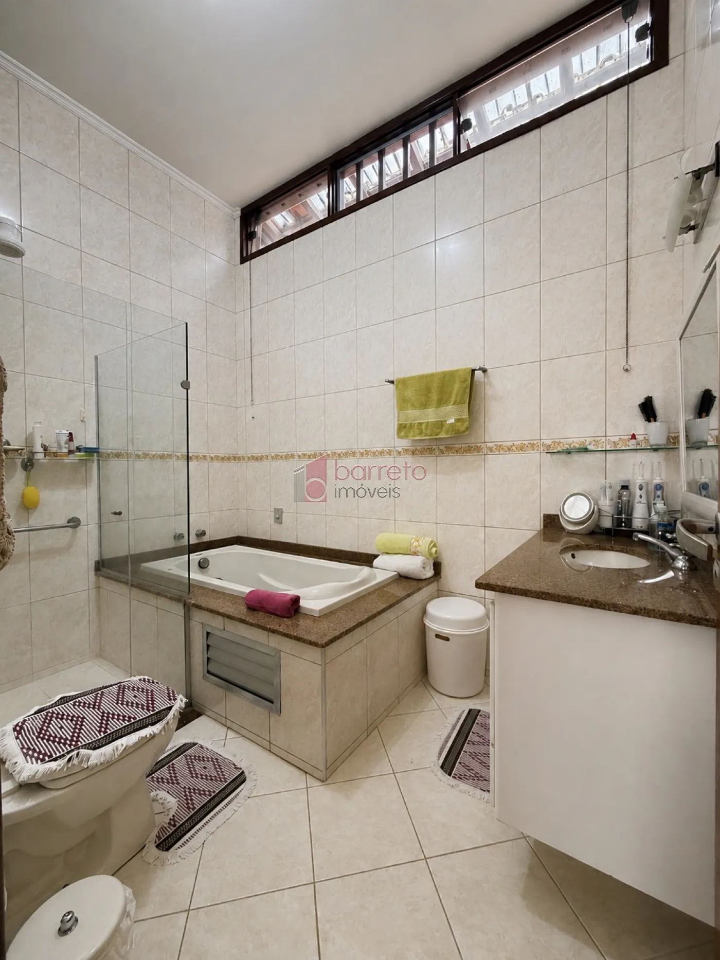 SOBRADO À VENDA – 03 QUARTOS – JARDIM FLORESTAL – JUNDIAÍ/SP
