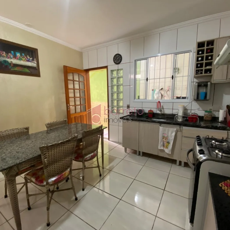 SOBRADO À VENDA NO BAIRRO ALMERINDA CHAVES – JUNDIAÍ/SP