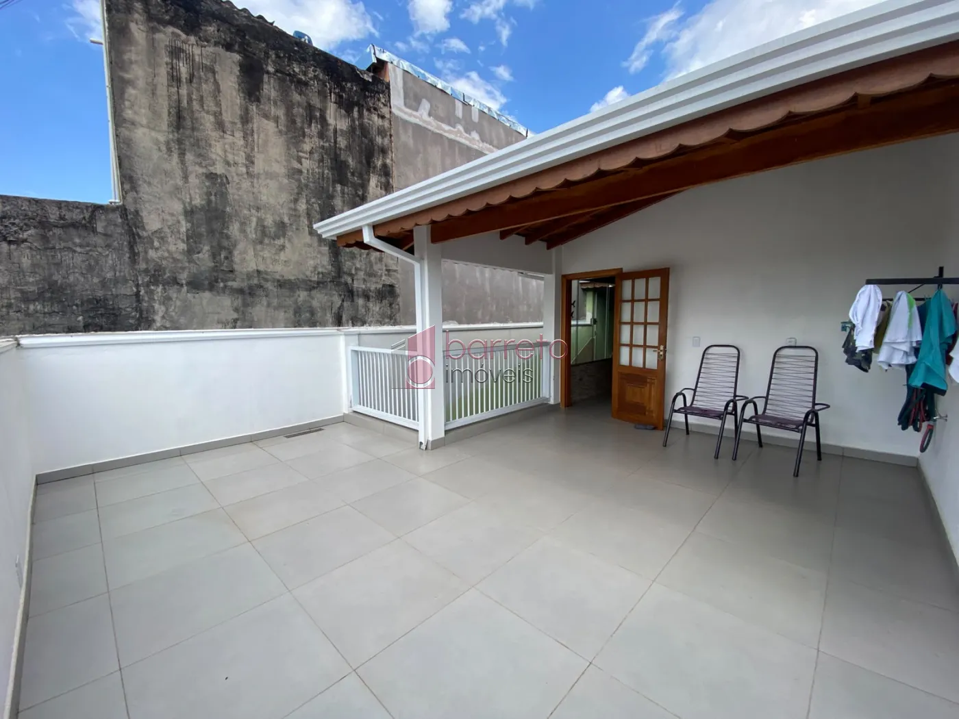 SOBRADO À VENDA NO BAIRRO ALMERINDA CHAVES – JUNDIAÍ/SP