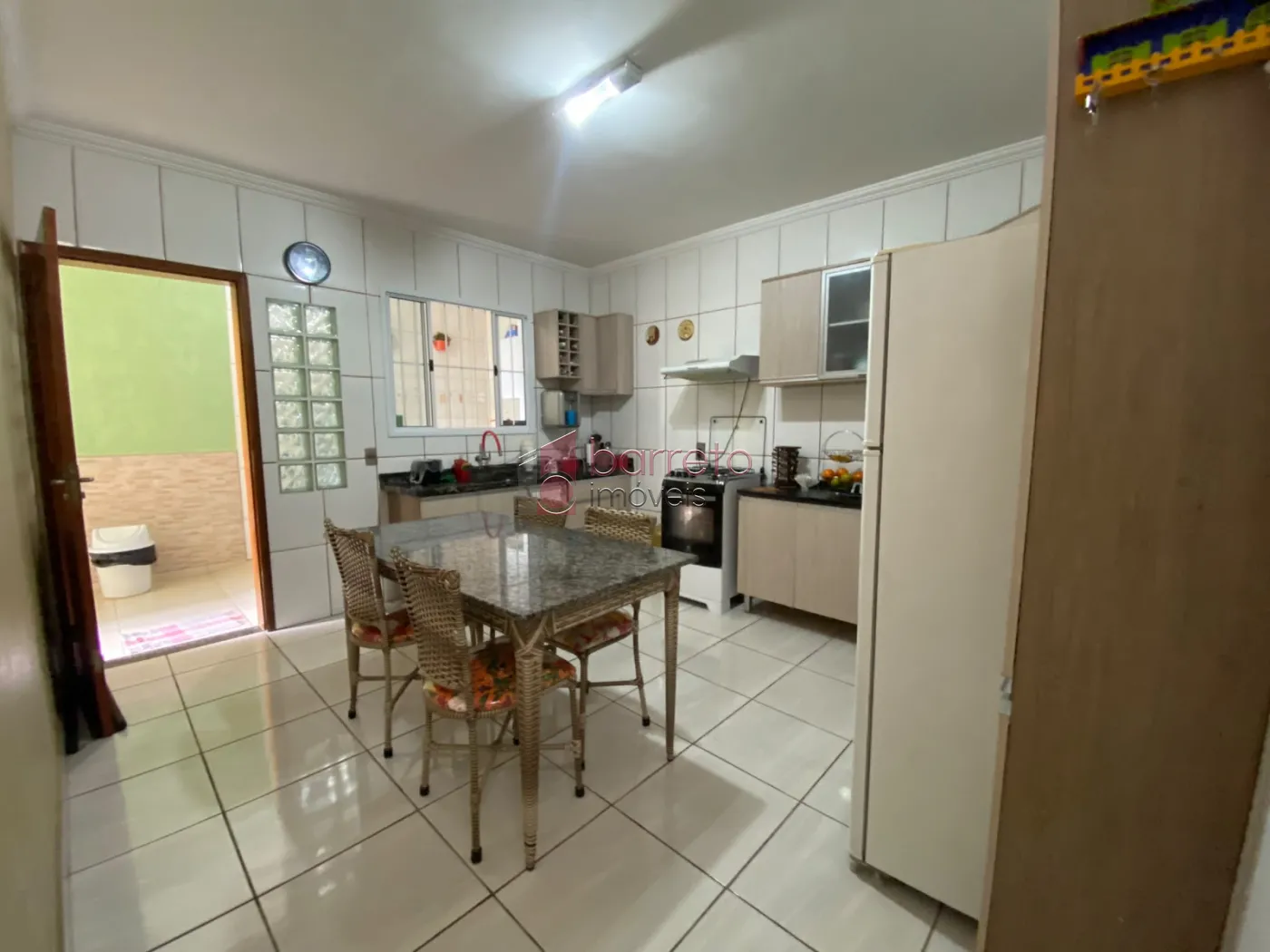 SOBRADO À VENDA NO BAIRRO ALMERINDA CHAVES – JUNDIAÍ/SP