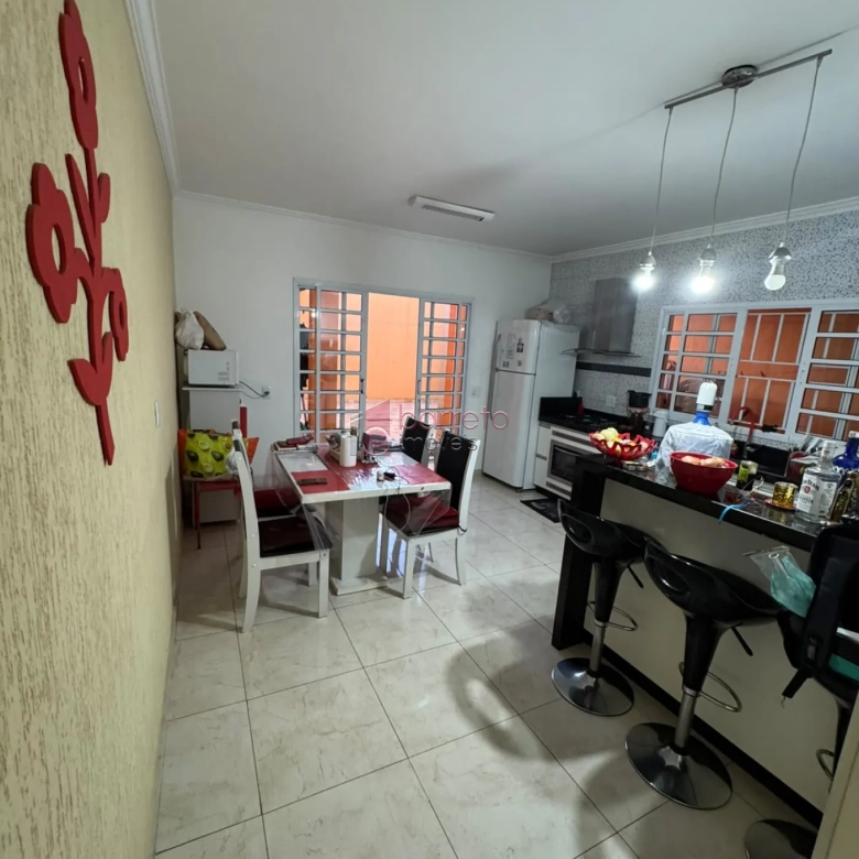 CASA À VENDA NO BAIRRO CIDADE JARDIM II EM JUNDIAÍ/SP