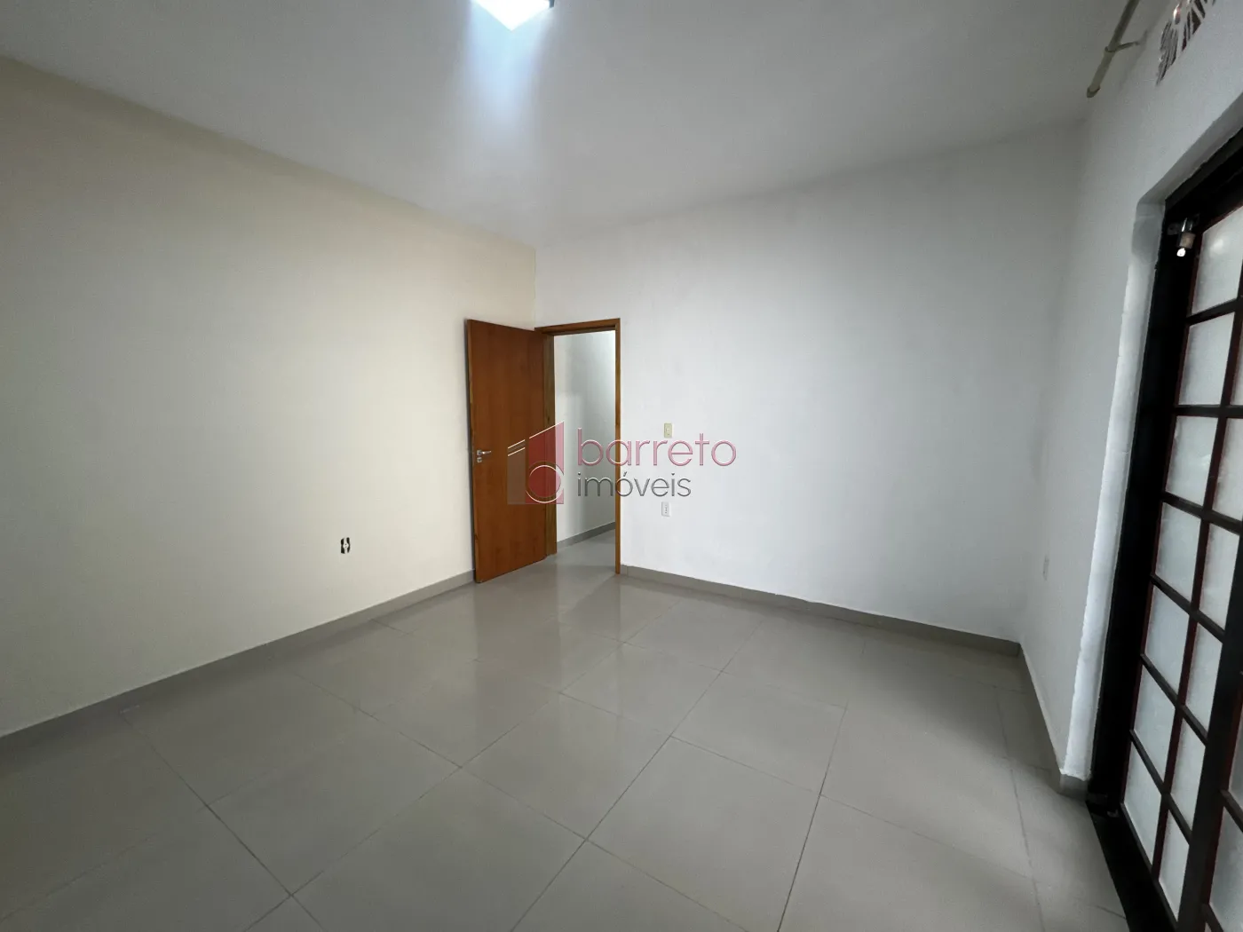 SOBRADO PARA LOCAÇÃO NO RESIDENCIAL JUNDIAÍ – JUNDIAÍ/SP