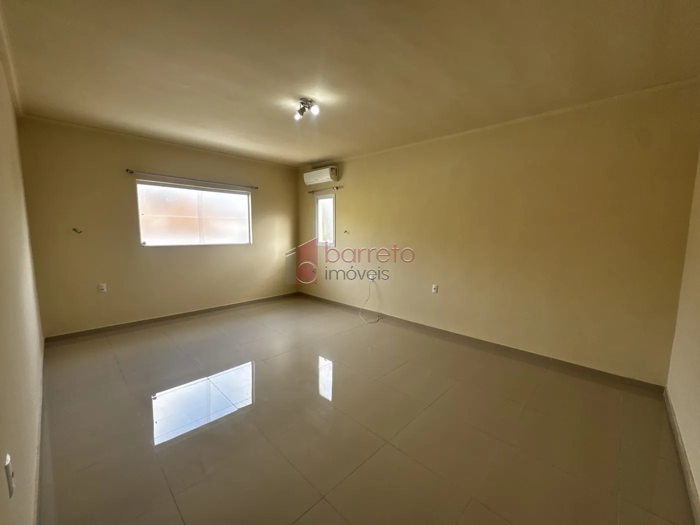SOBRADO PARA LOCAÇÃO NO RESIDENCIAL JUNDIAÍ – JUNDIAÍ/SP