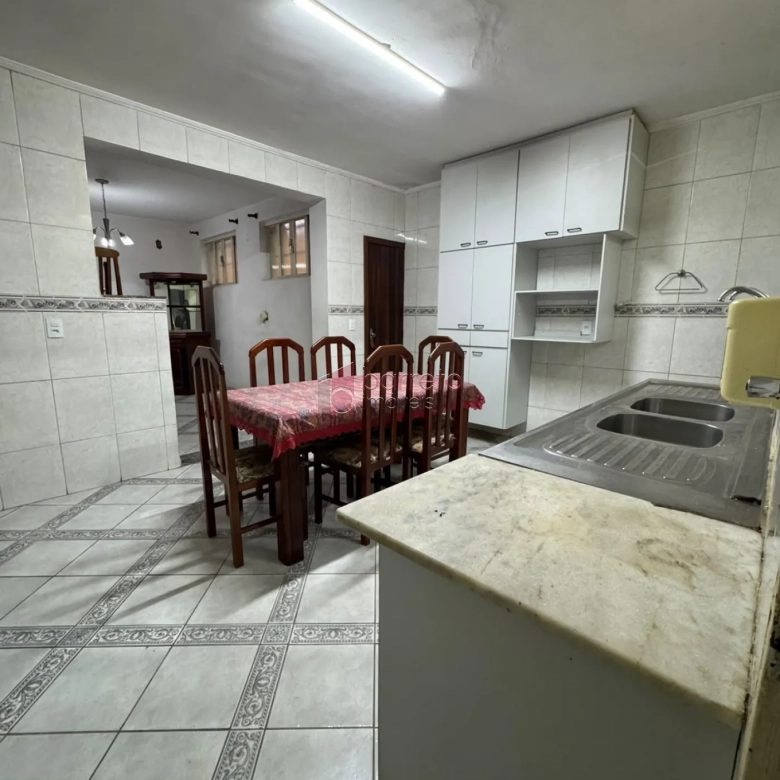 CASA SOBRADO À VENDA NA VILA CAMPOS SALES EM JUNDIAÍ/SP