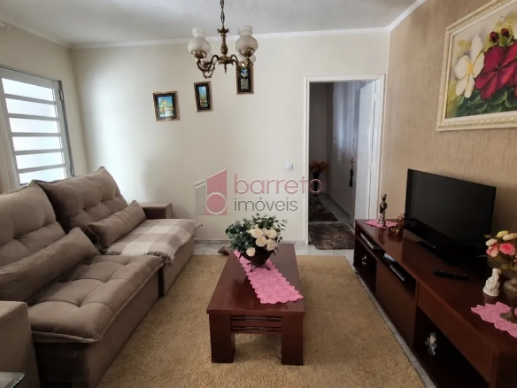 CASA TÉRREA COM EDÍCULA À VENDA NA VILA HORTOLÂNDIA – JUNDIAÍ/SP