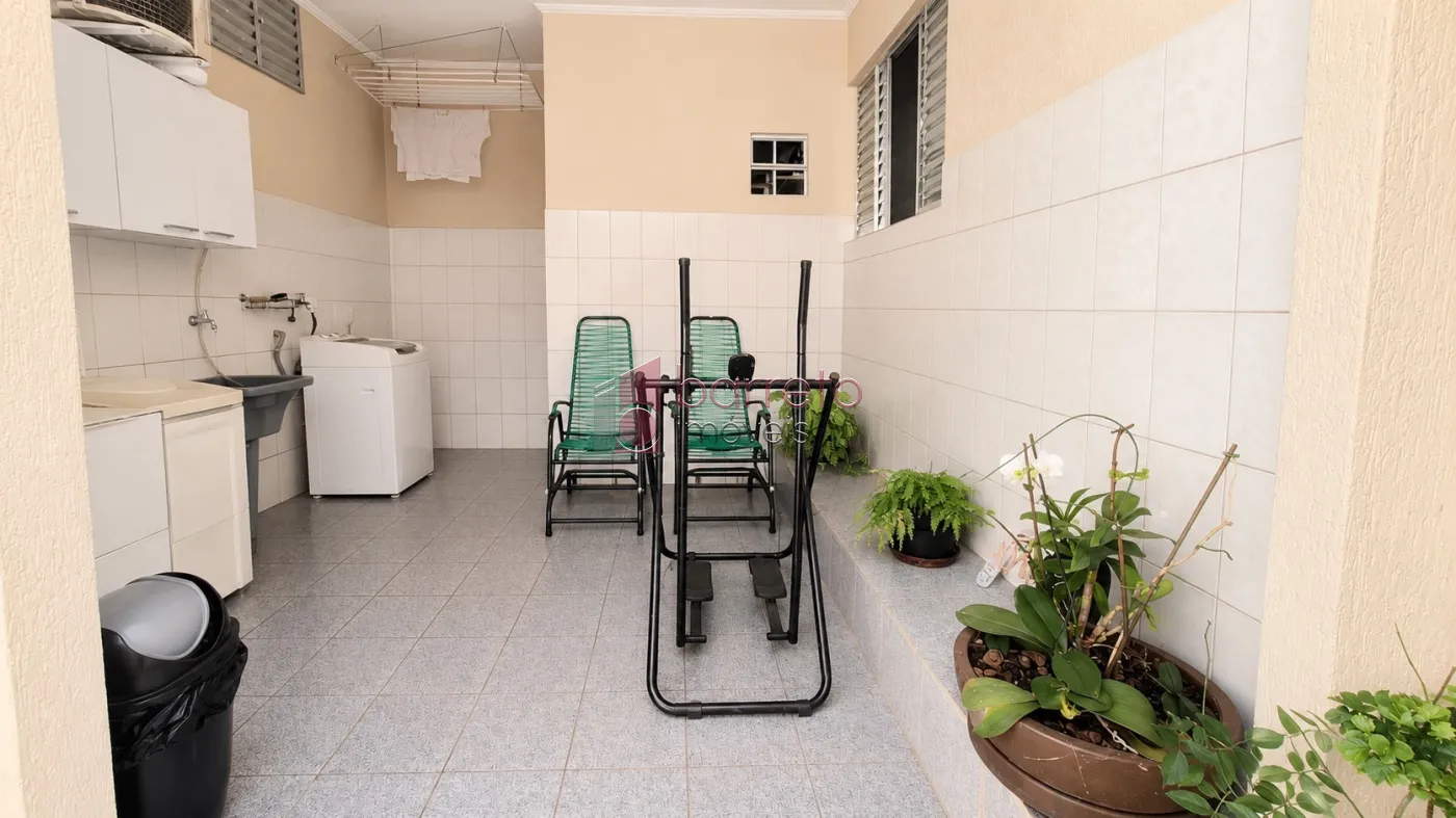 CASA TÉRREA COM EDÍCULA À VENDA NA VILA HORTOLÂNDIA – JUNDIAÍ/SP