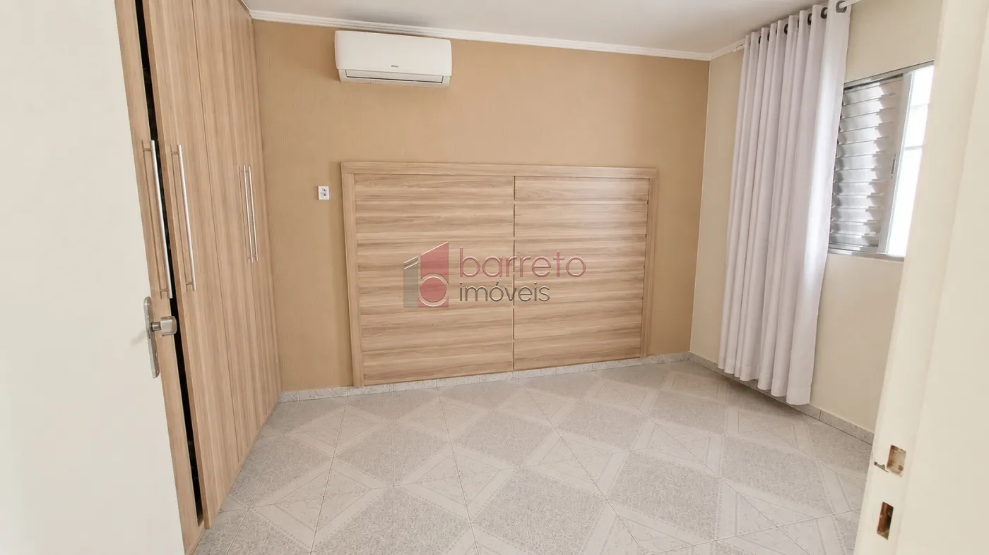 CASA TÉRREA COM EDÍCULA À VENDA NA VILA HORTOLÂNDIA – JUNDIAÍ/SP