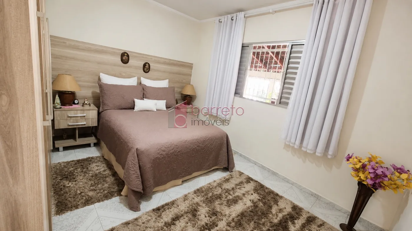CASA TÉRREA COM EDÍCULA À VENDA NA VILA HORTOLÂNDIA – JUNDIAÍ/SP